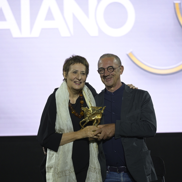 Premio Speciale Ad Ada D'Adamo Per Il Libro Come D'aria - 50 Premi Internazionali Flaiano